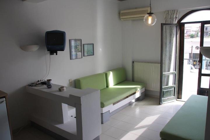 Skala Apartments Agia Marina  ภายนอก รูปภาพ