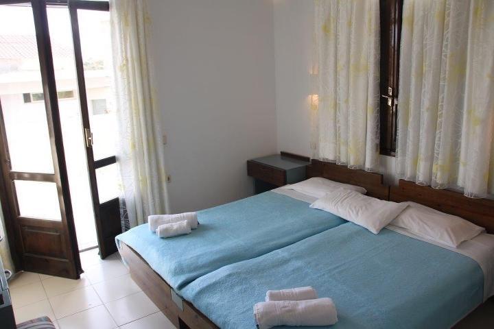 Skala Apartments Agia Marina  ภายนอก รูปภาพ